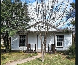 Building Photo - 601 Royal St