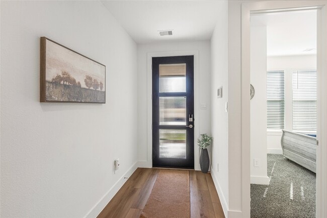 Foto del edificio - 638 Paisley Harbor Ct