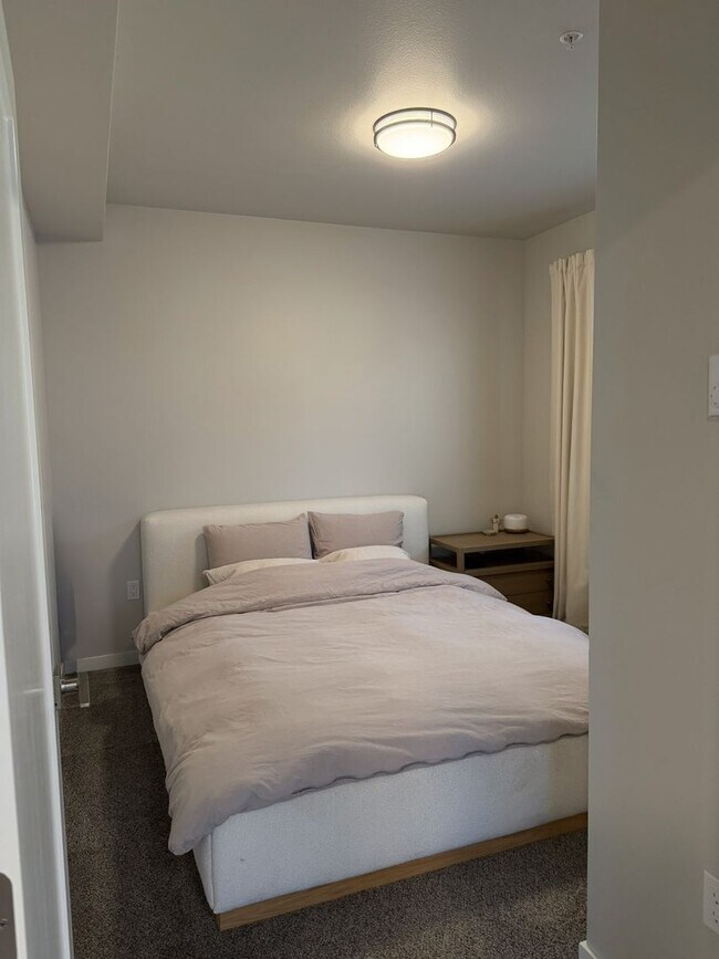 Foto del edificio - 920 E 4th Ave