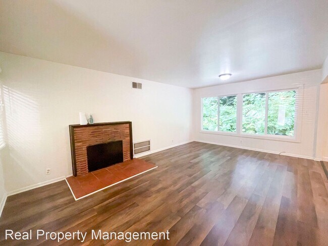 Building Photo - 3 br, 1 bath House - 1467 Beverly Drive