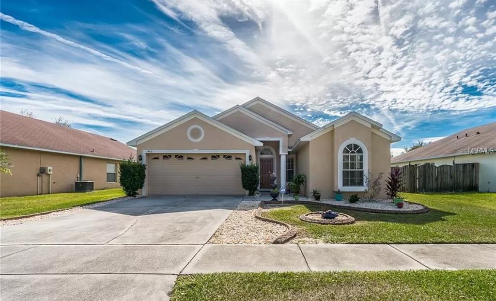 Foto principal - 1442 Lake Shore Ranch Dr