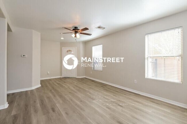 Foto del edificio - 3 Bedroom Pet-Friendly Home in Tucson, AZ with Main Street Renewal