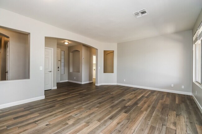 Foto del edificio - 3353 E Santa Fe Ln