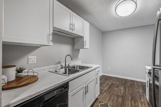 Interior Photo - Hillcrest Place Apartments