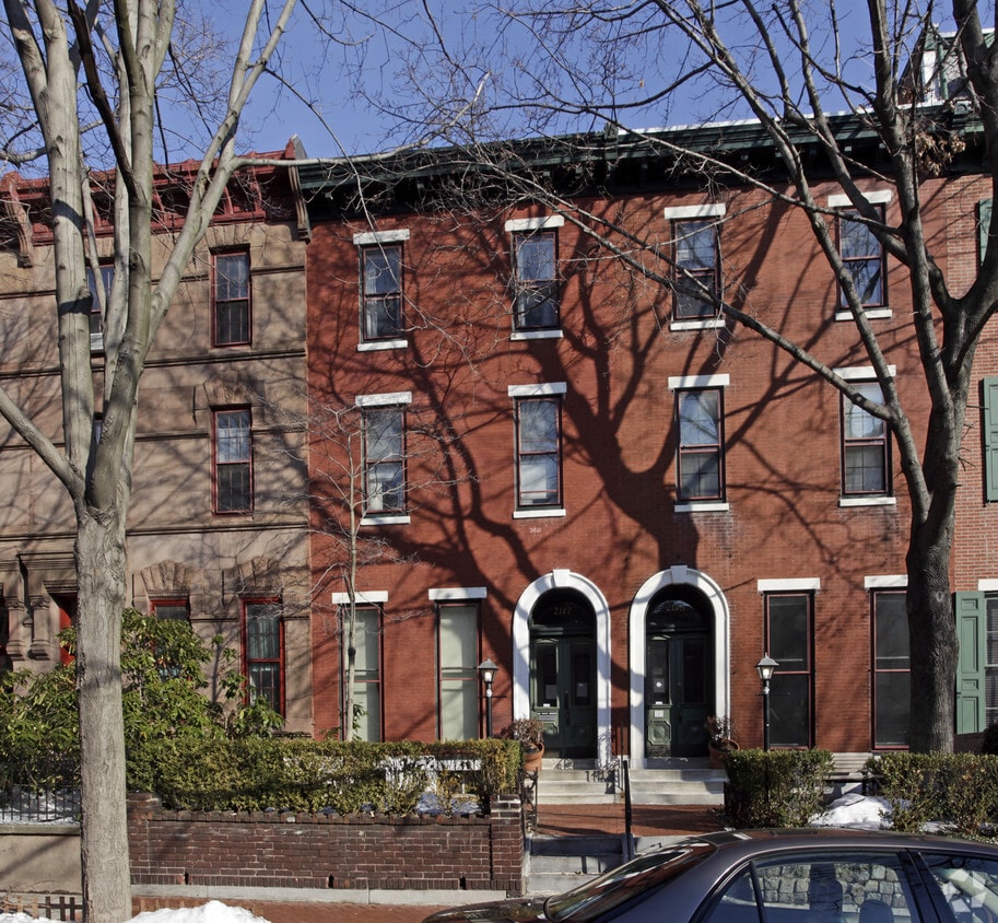 Primary Photo - 2107 Green St