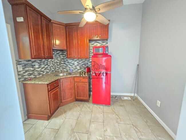 Foto del edificio - 42 Crawford St