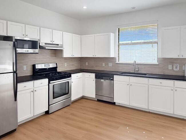 Foto del edificio - 4120 Valley View Rd