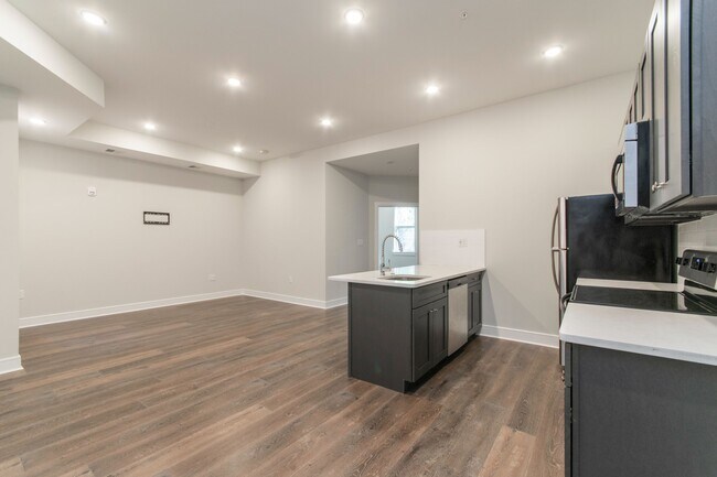 Foto del edificio - 1229 N Franklin St