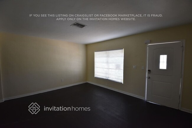 Foto del edificio - 245 NW 124th St