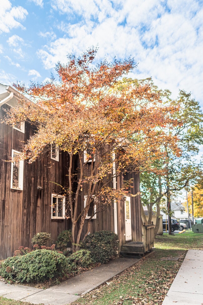 Building Photo - 116 N Union Ave