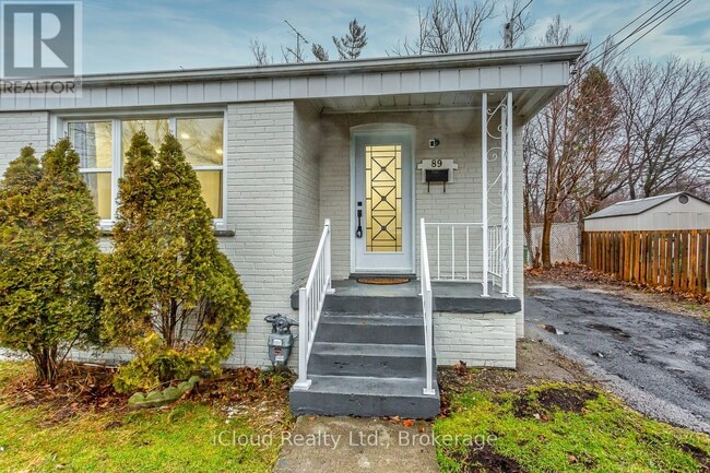 Building Photo - 89 Darlingside Dr