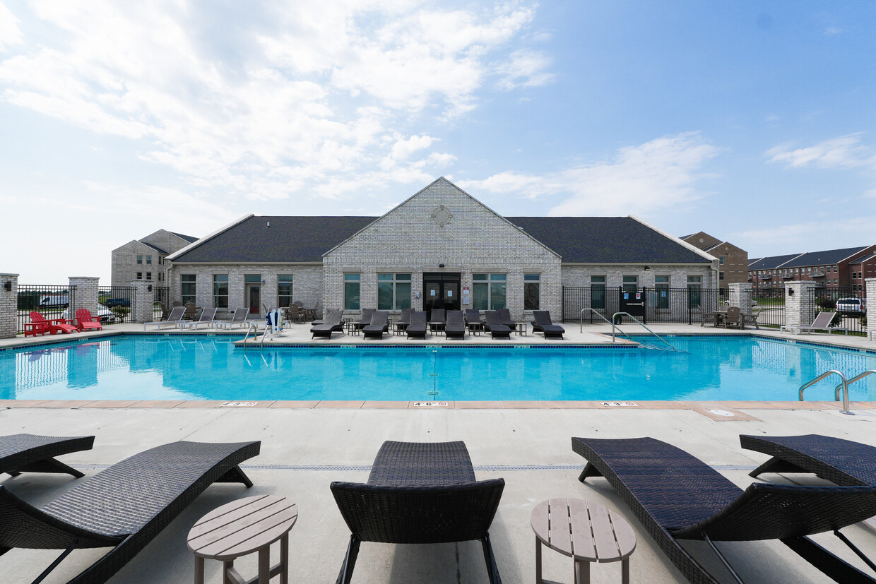 Piscina - Brick Towne at Piper