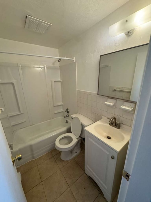 Building Photo - 50 Stevens St