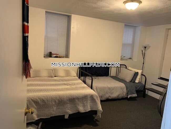 Foto del edificio - 61 S Huntington Ave