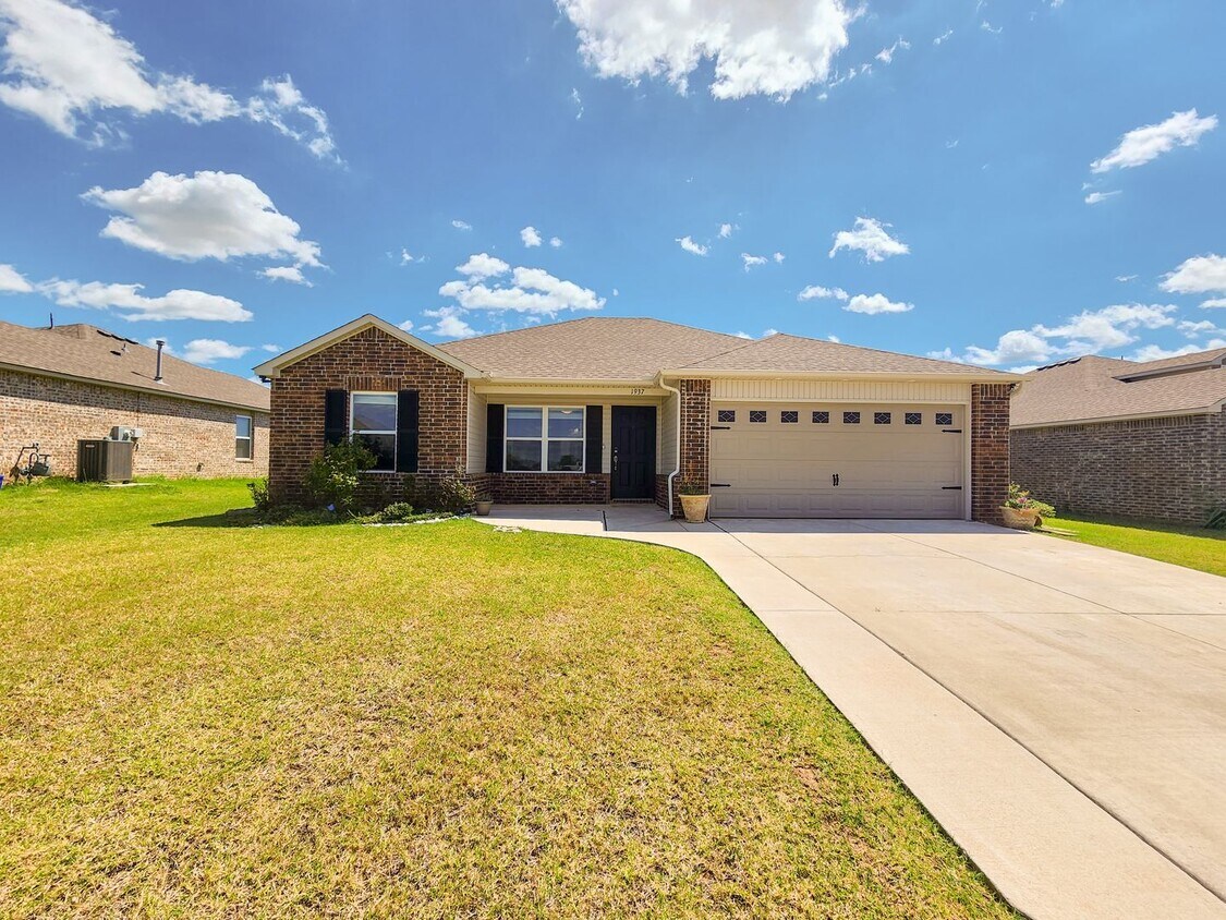 1937 Timber Dale Dr, Shawnee, OK 74804 House Rental in Shawnee, OK