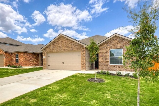 Building Photo - 137 Maywood Ln