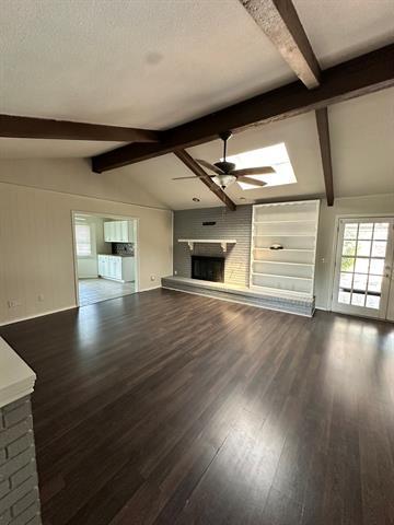 Building Photo - 502 Spring Willow Dr