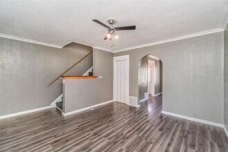 Building Photo - 424 Oaklawn Ave