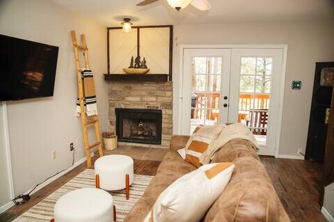 Foto del edificio - 604 White Mountain Dr