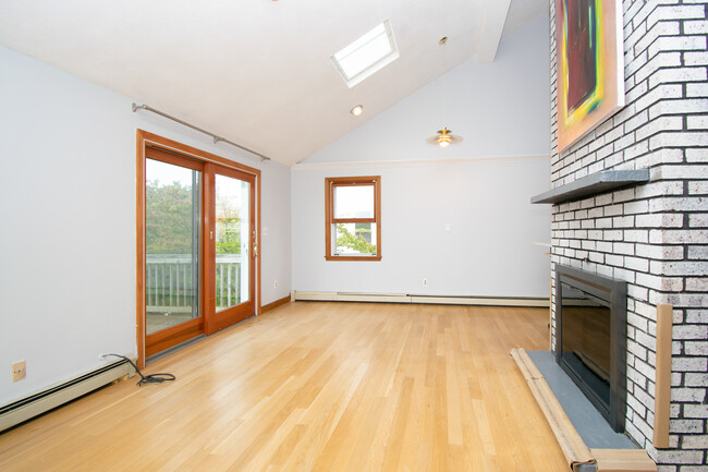 Foto del edificio - 27 Beachview Rd