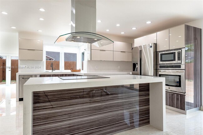 Foto del edificio - 20431 NE 7th Ct