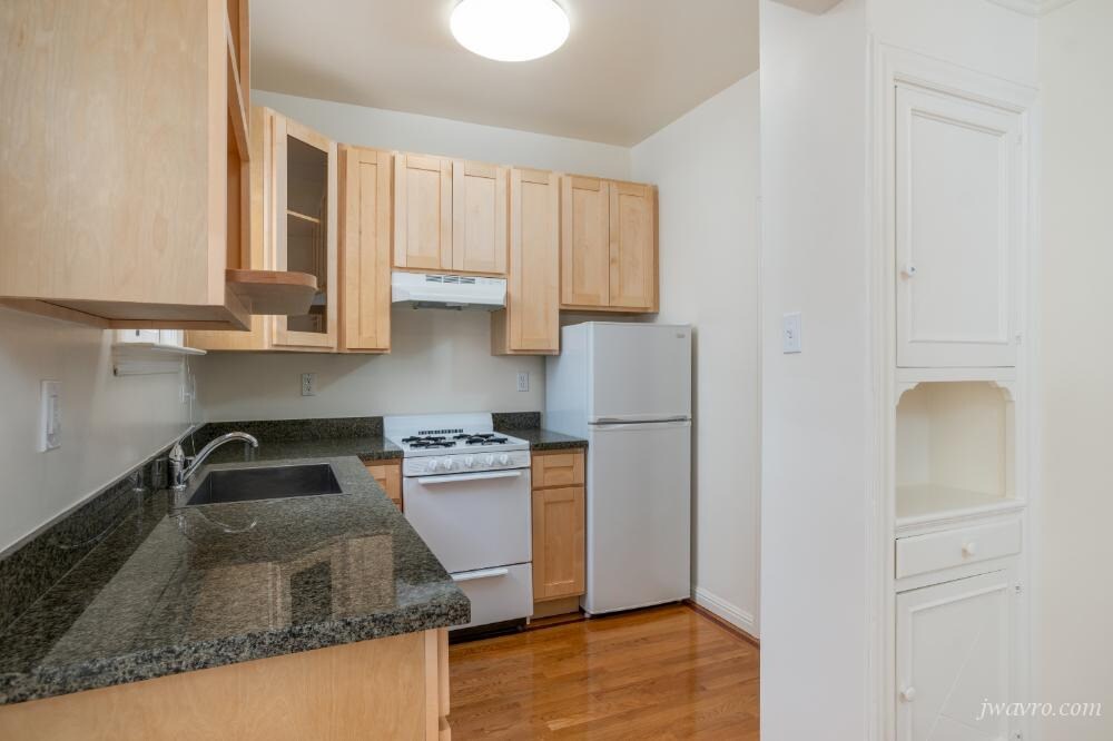 Foto principal - 1301 York St