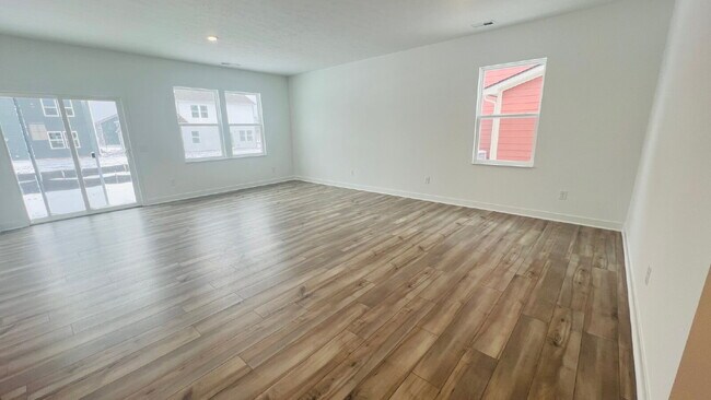 Building Photo - "Charming 3-Bedroom Home with 2 Full Baths in Picturesque Danville – 1,673 Sq Ft of Comfort Awaits!"