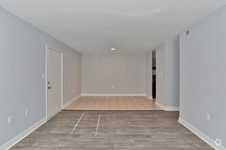 Living/Dining area - Magnolia Ridge Apartments