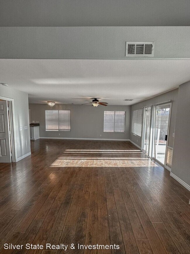 Foto del edificio - 3 br, 2.5 bath House - 8321 Montgomery Street