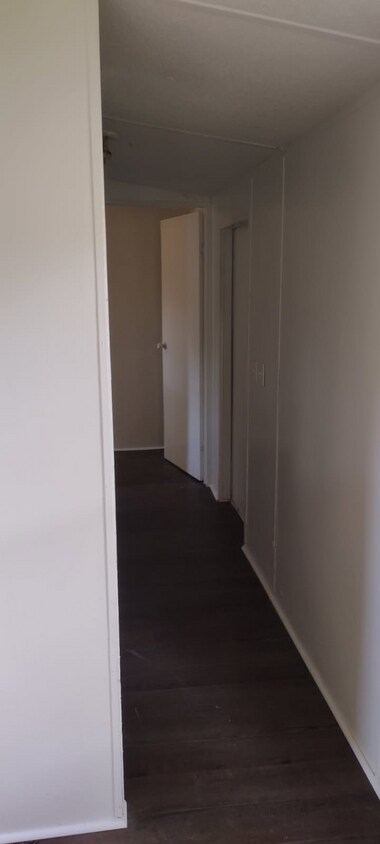 Foto del edificio - 1040 N Davis Dr