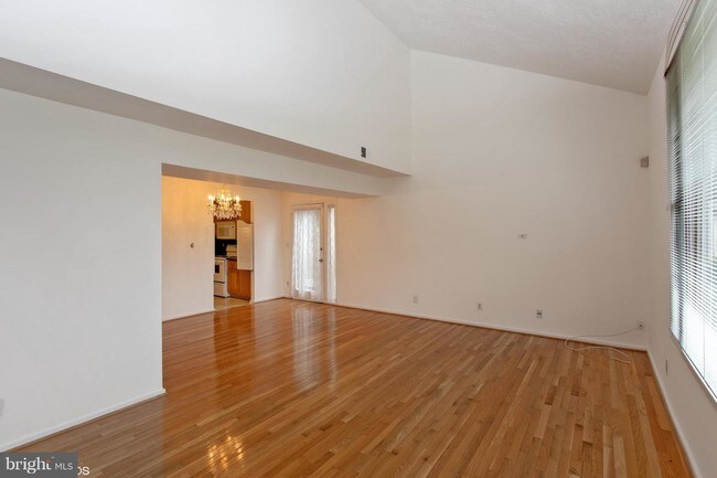 Foto del edificio - 6803 Vantage Dr