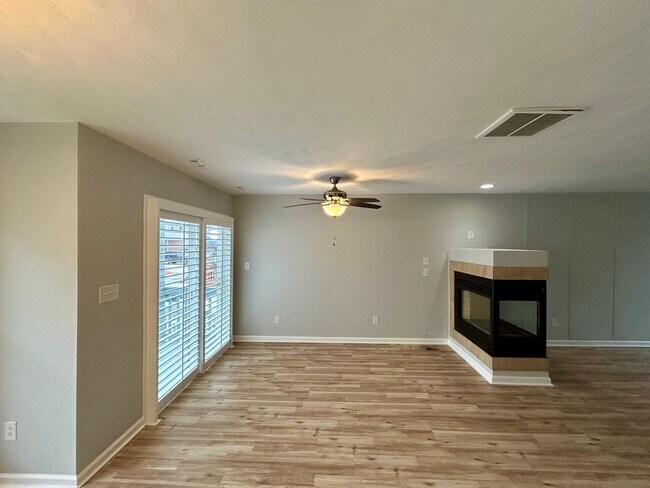 Foto del edificio - 1420 W Ocean View Ave