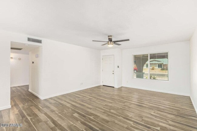 Foto del edificio - 5449 W Sierra St