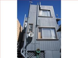 Building Photo - 2415 Lincoln Way