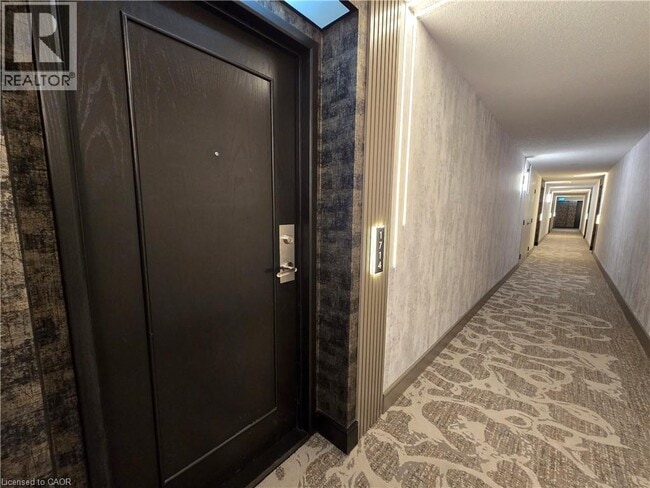 Photo du bâtiment - 1276 Maple Crossing Blvd