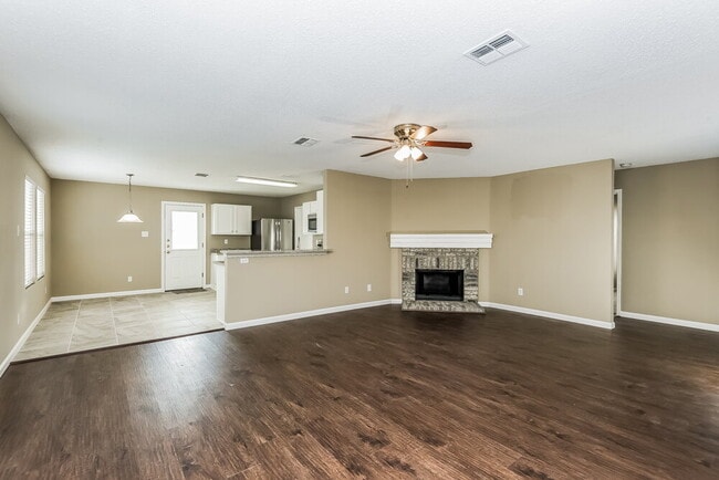 Foto del edificio - 3909 Fox Run Dr