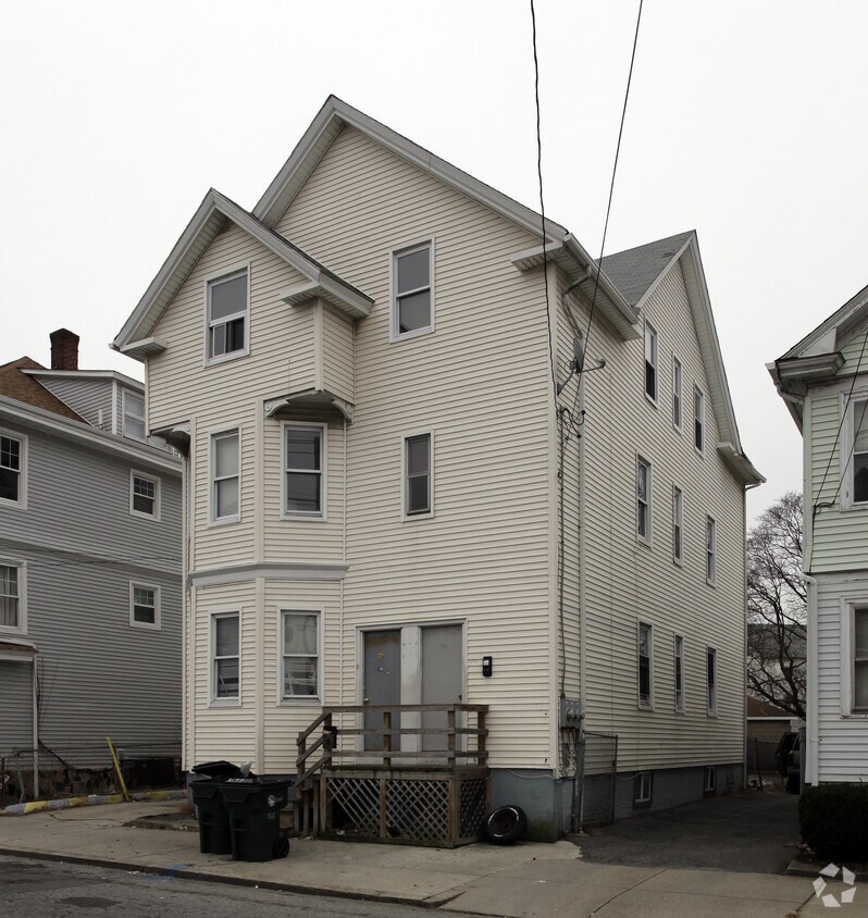 Building Photo - 88 Union Ave