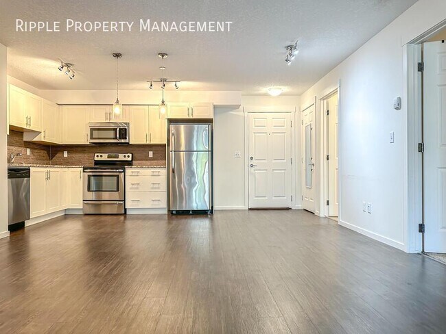 Building Photo - Modern 2 Beds, 2 Baths Apartment/Condo | 2...