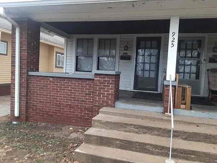 927 Dequincy St, Indianapolis, IN 46201 House Rental in Indianapolis