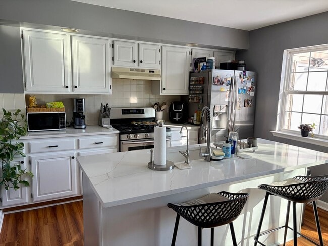 Foto del edificio - Updated 2 Bed 2 Bath Townhouse in Marietta