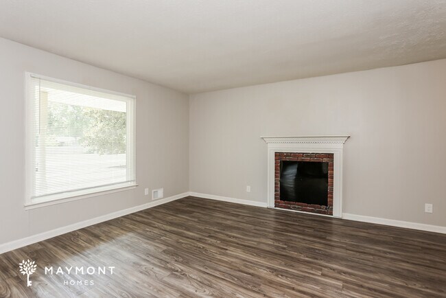 Building Photo - 229 Green Acre Ln