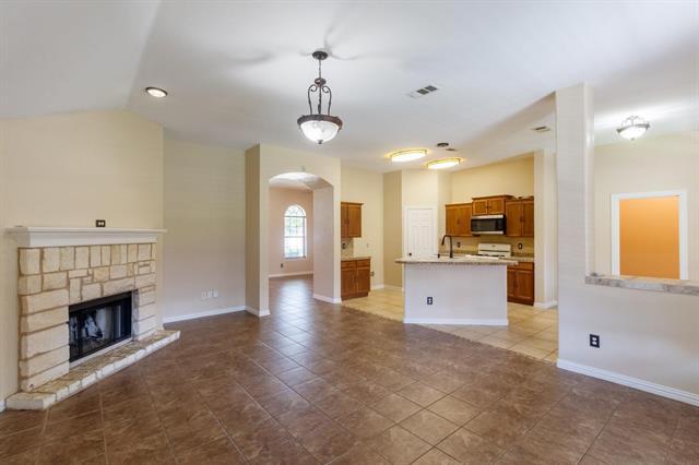 Foto del edificio - 2108 Hickory Ridge Dr