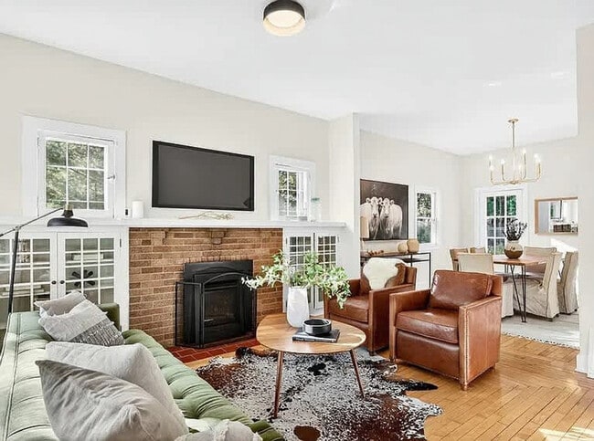 Foto del edificio - 4224 Drew Ave S