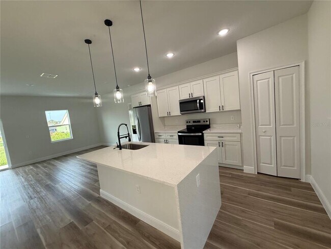 Foto del edificio - 15354 SW 43rd Avenue Rd
