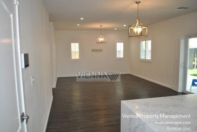 Building Photo - 6041 Ribbon Grove