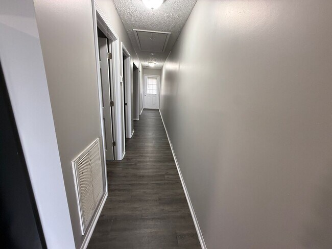 Foto del edificio - 413 Fairview Ave