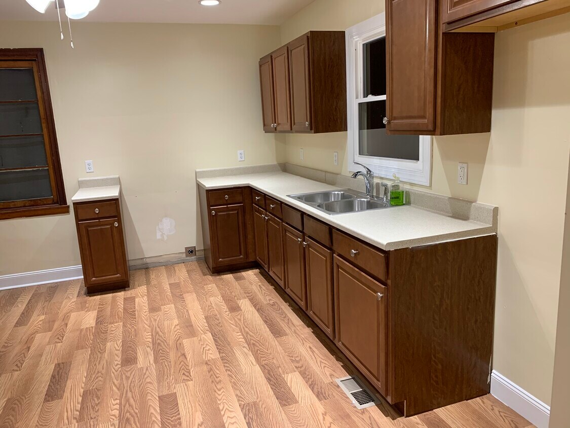 1736 Pierce St, Aliquippa, PA 15001 House Rental in Aliquippa, PA