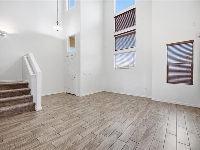 Foto del edificio - 14252 South Avenida Zumba