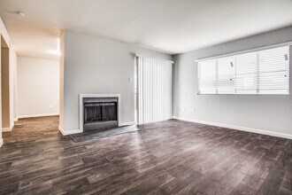 Building Photo - Spur Canyon Apartments