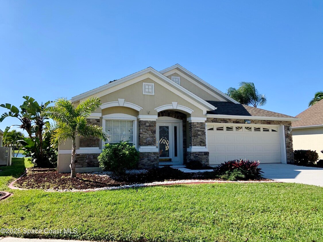 Foto principal - 1213 Foxridge Pl